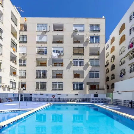 Acogedor Atico Con Tres En Torrevieja